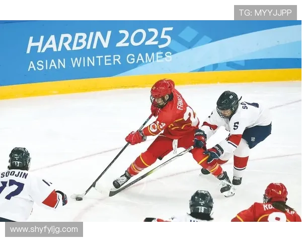 中国女子冰球在冰雪亚锦赛揭幕战中顺利获胜迎来开门红